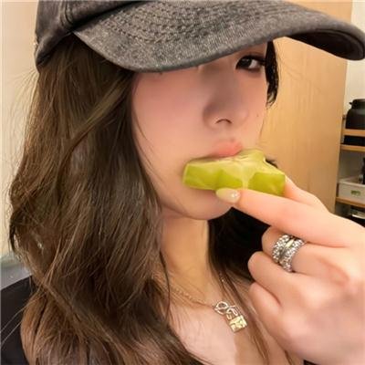 小犬与女孩